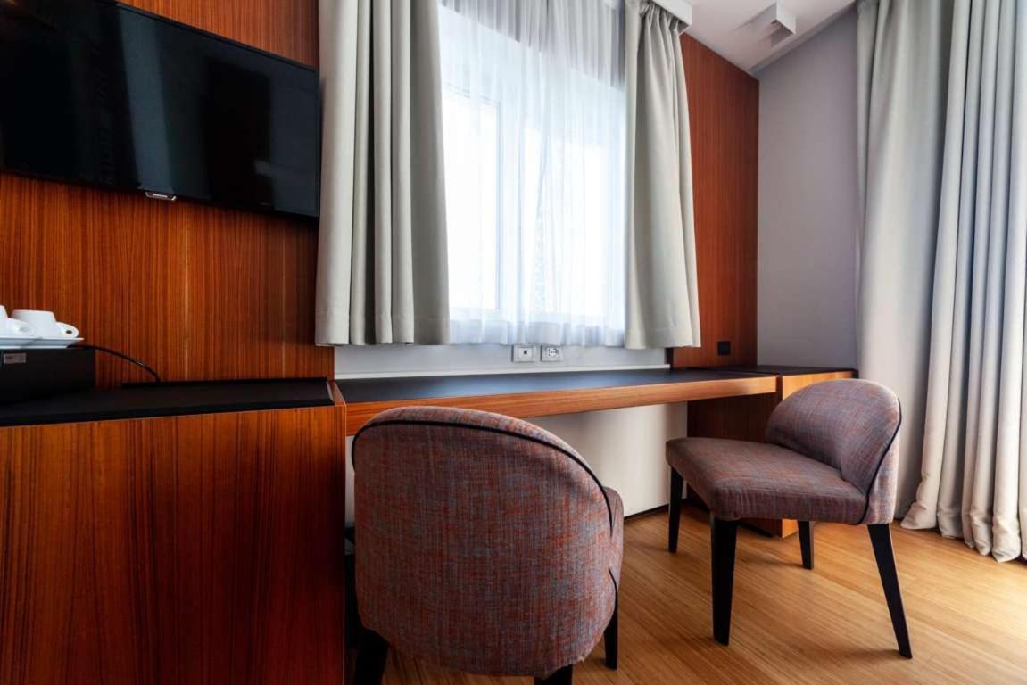 Hotel Ocelle Thermae&Spa (Adults Only) 시르미오네 외부 사진